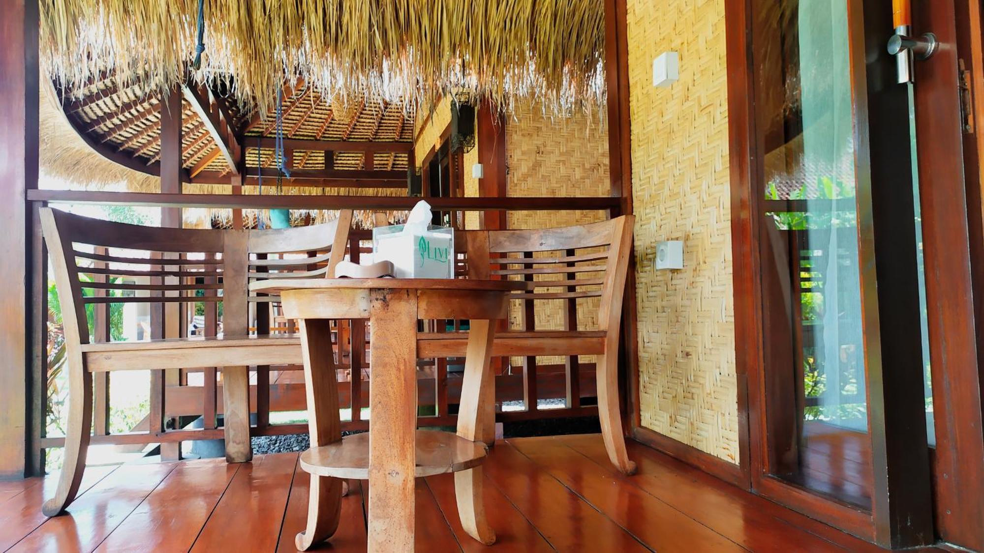 Aldi'S Bungalow Bed and Breakfast Kuta  Buitenkant foto